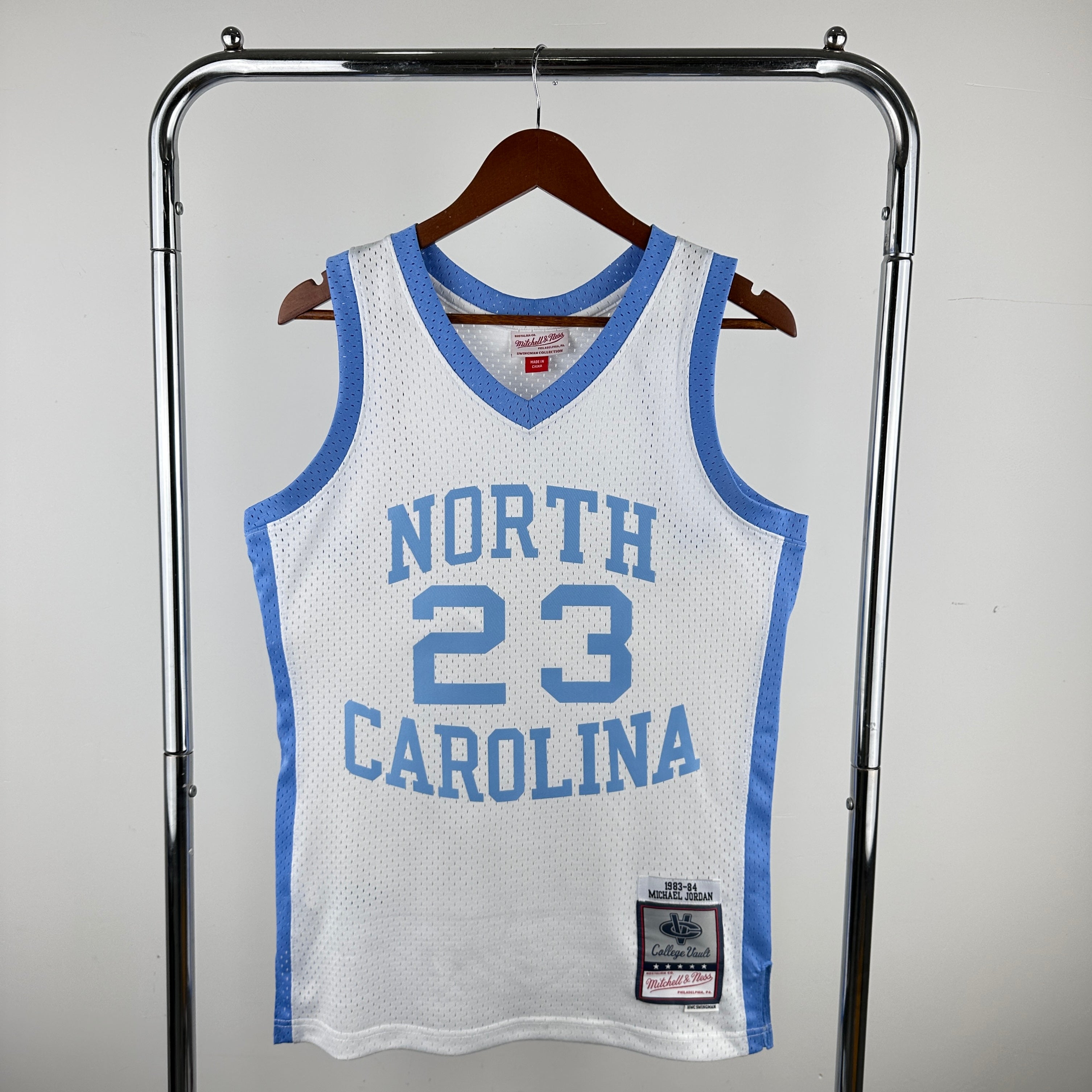 Regata Swingman Michael Jordan University Of North Carolina Mitchell & Ness Hardwood Classics 1983