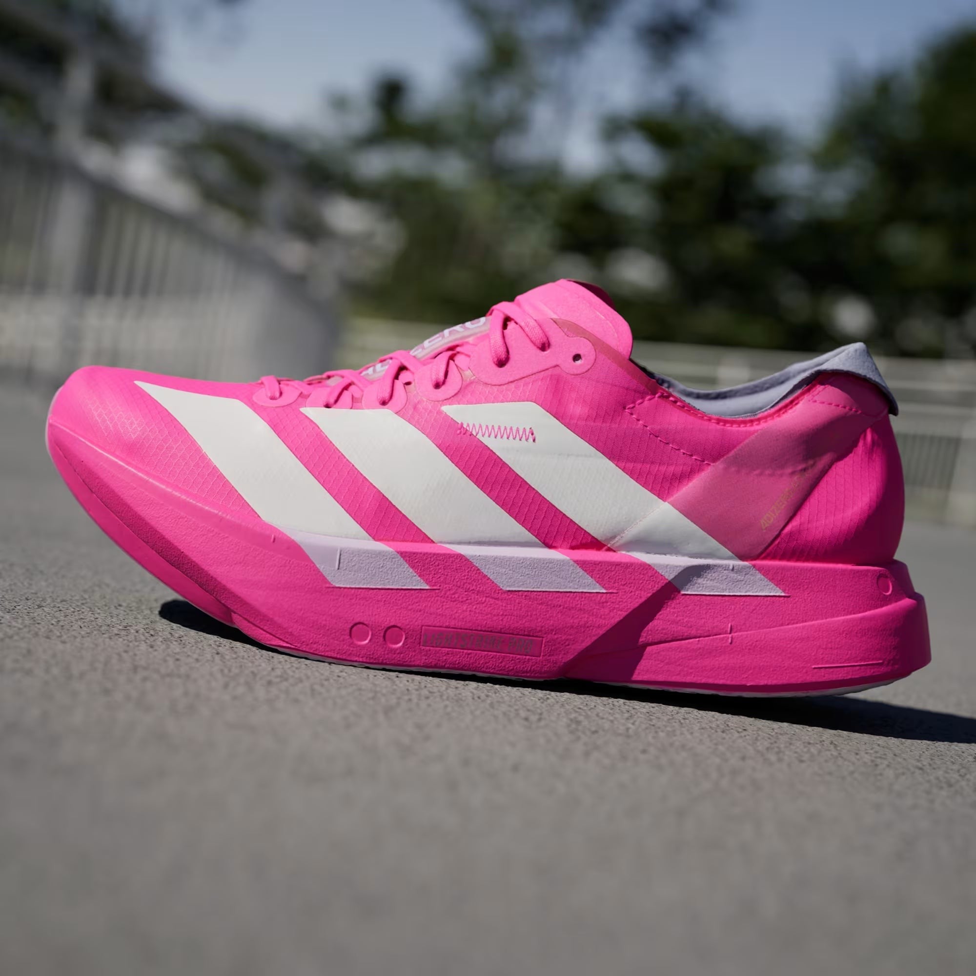 tenis adizero adios pro 4 shock pink