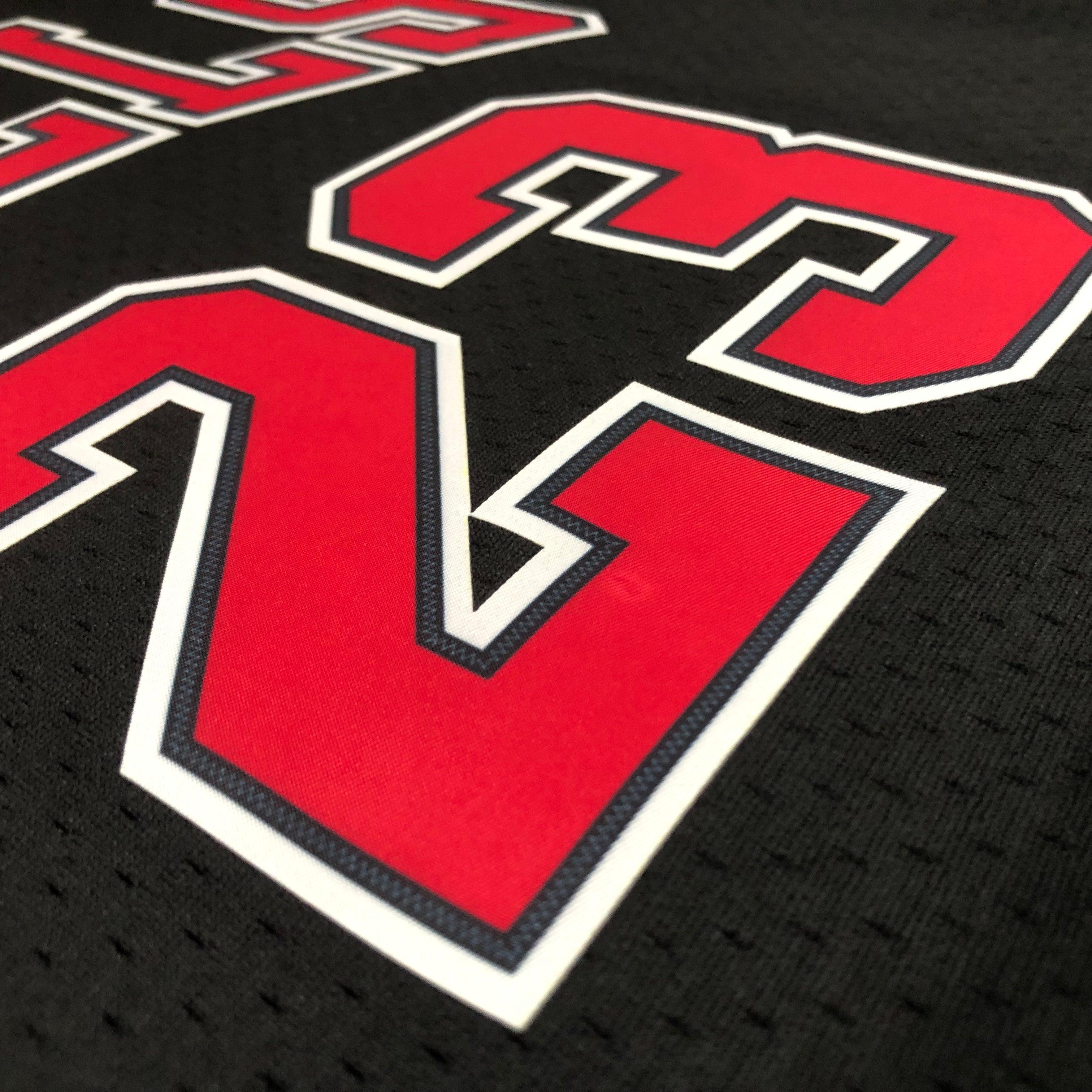 Regata Swingman Chicago Bulls Mitchell & Ness Hardwood Classics 1997/98 Preta - OGJERSEYSHOP