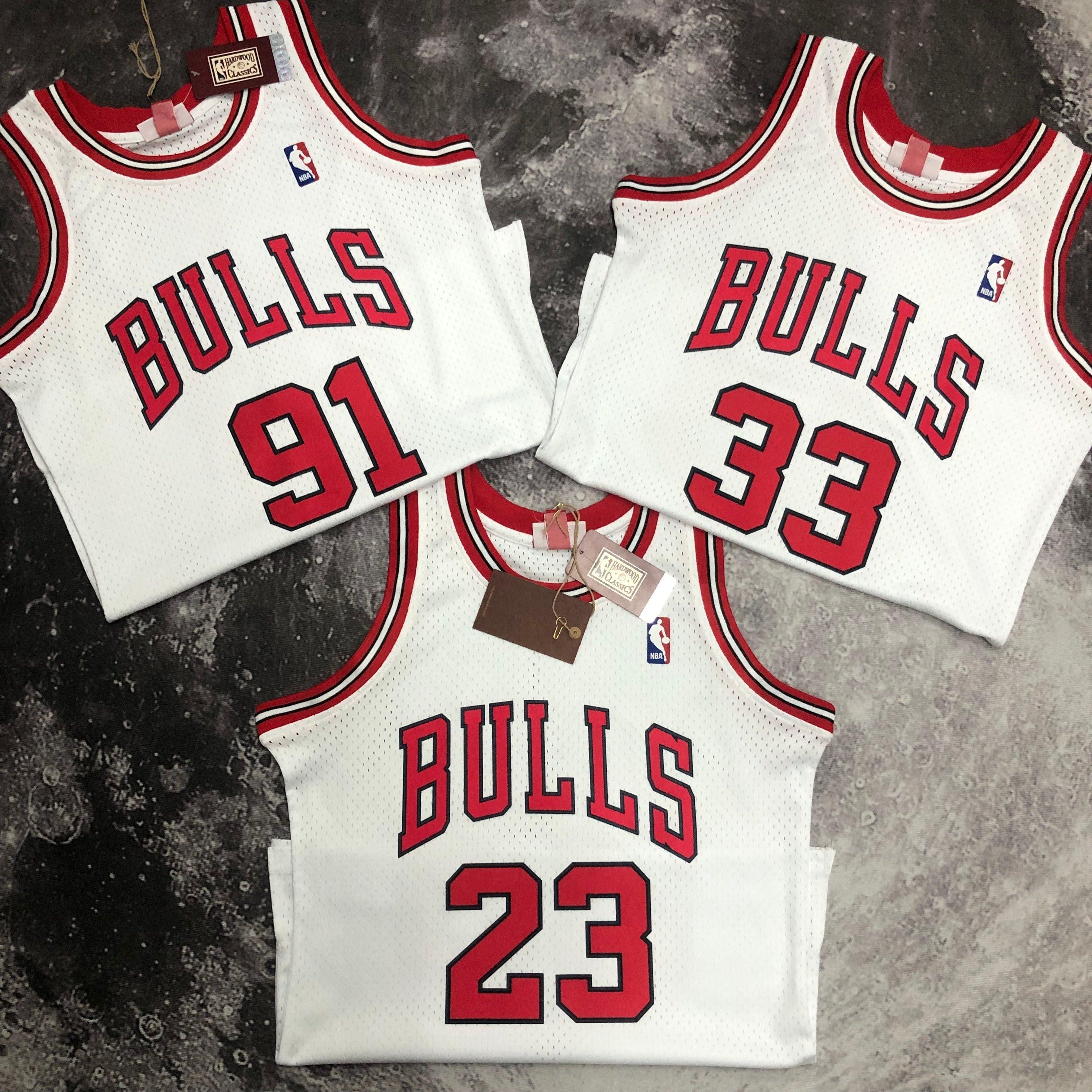 Regata Swingman Chicago Bulls Mitchell & Ness Hardwood Classics 1997/98 Branca - OGJERSEYSHOP