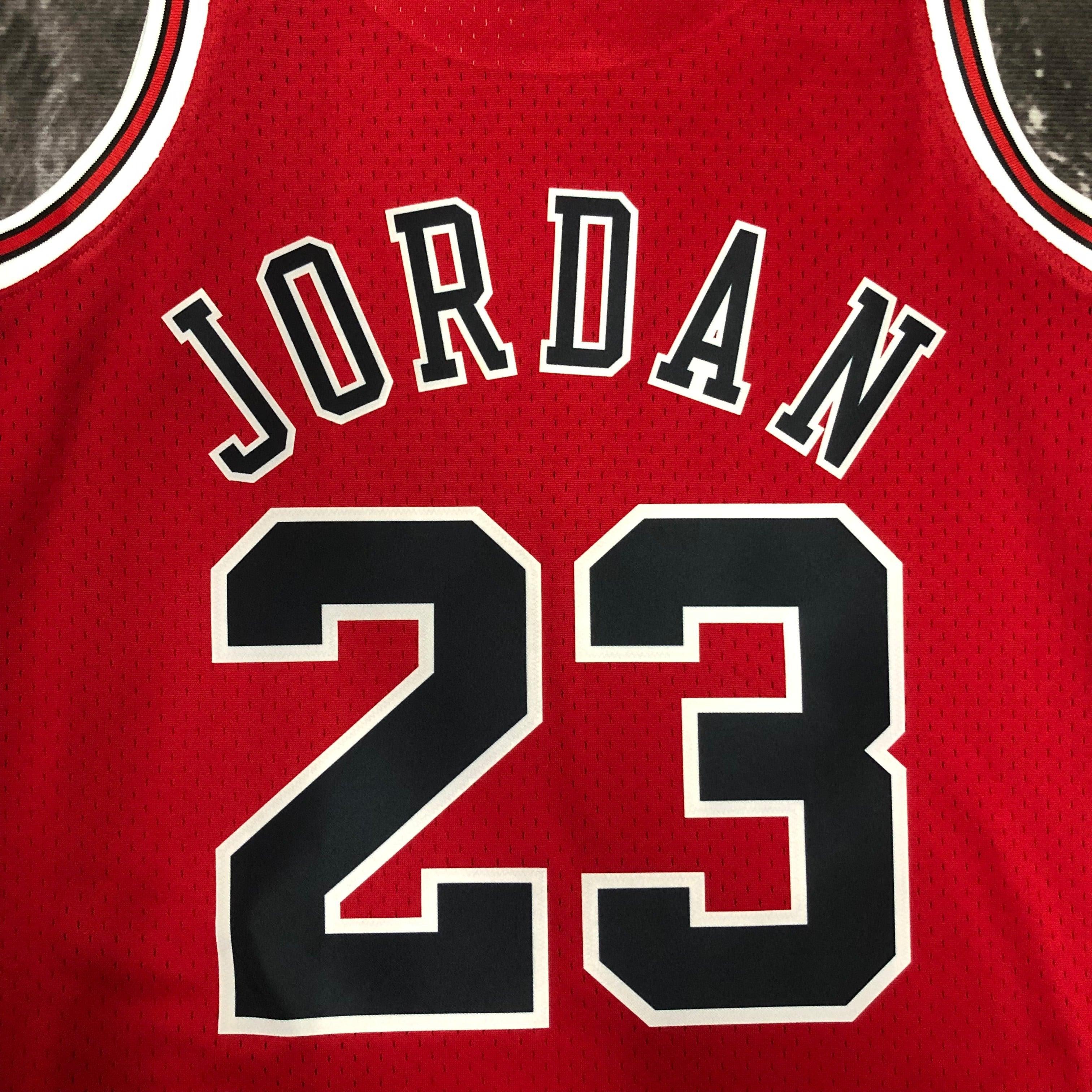 Regata Swingman Chicago Bulls Mitchell & Ness Hardwood Classics 1997/98 Vermelha - OGJERSEYSHOP