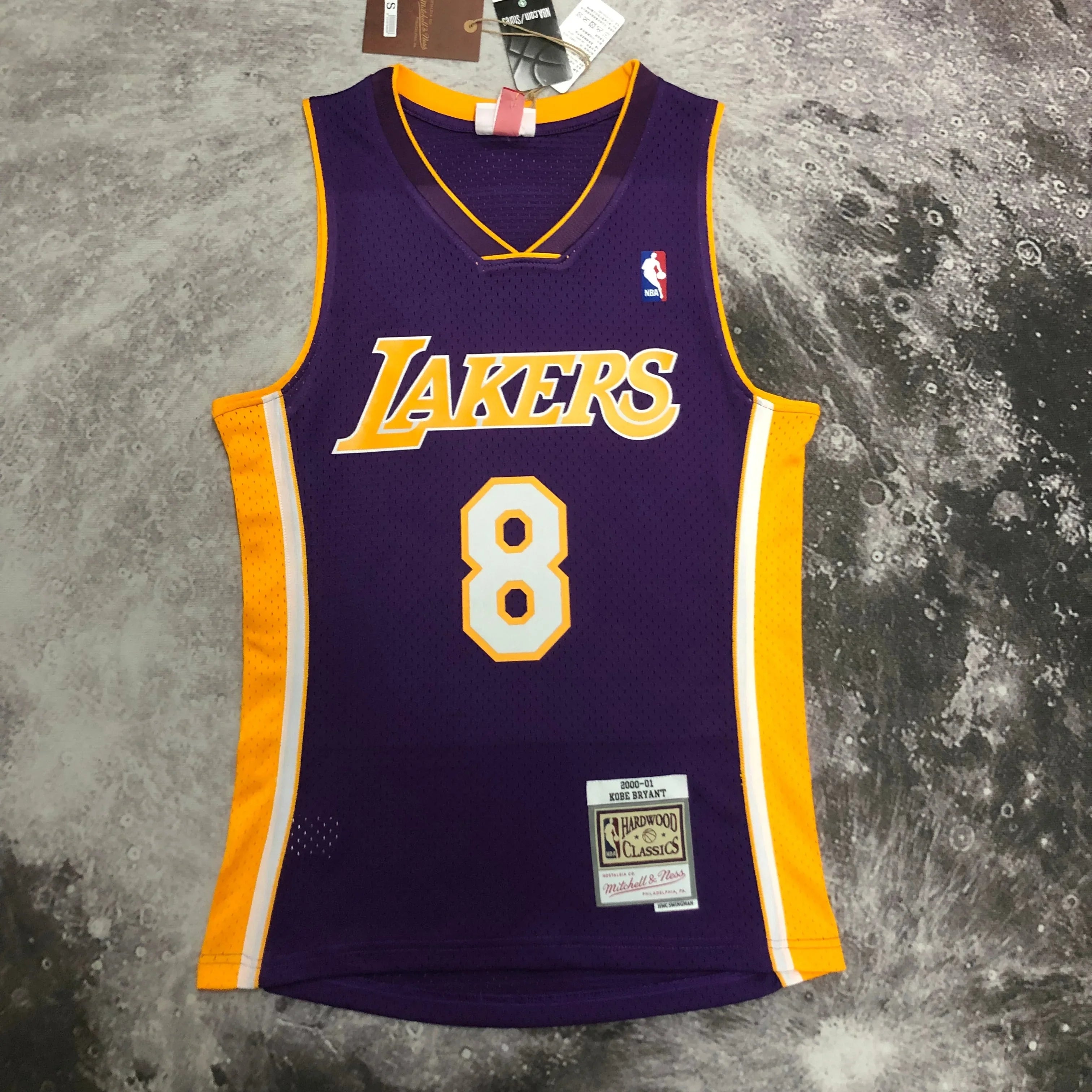 Regata Swingman Los Angeles Lakers Mitchell & Ness Roxa Hardwood Classics 1999/00 - OGJERSEYSHOP