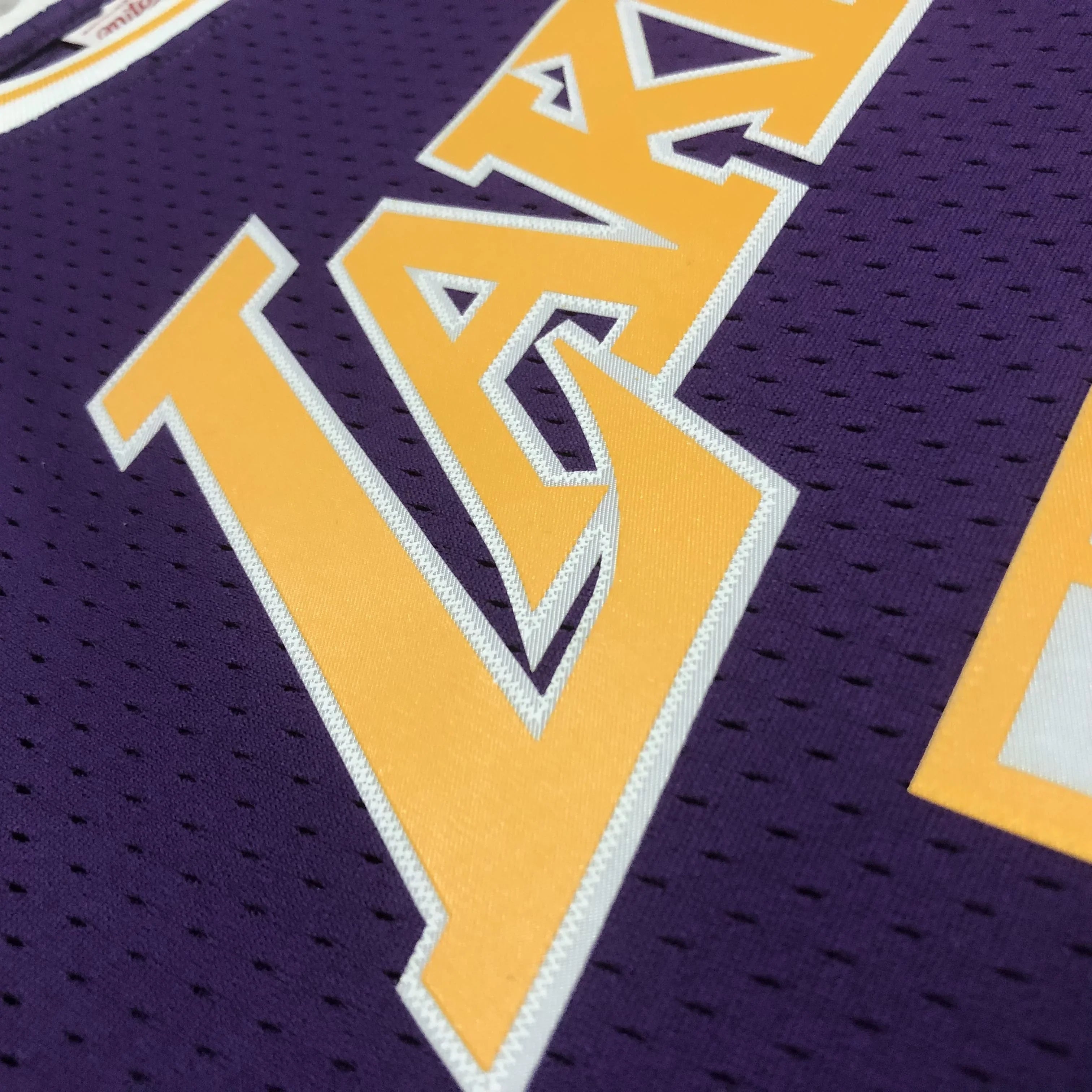 Regata Swingman Los Angeles Lakers Mitchell & Ness Roxa Hardwood Classics 1996/97 - OGJERSEYSHOP
