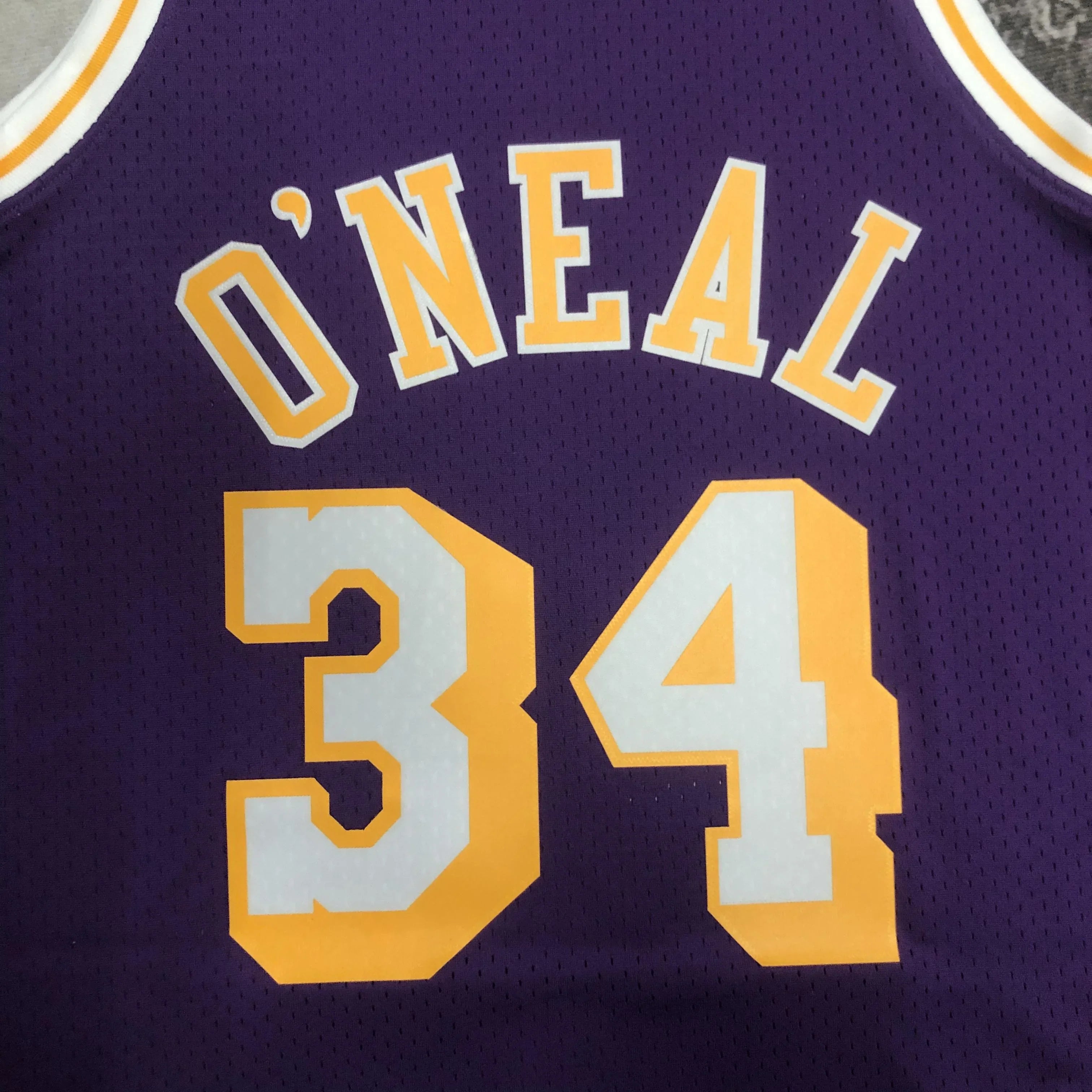 Regata Swingman Los Angeles Lakers Mitchell & Ness Roxa Hardwood Classics 1996/97 - OGJERSEYSHOP