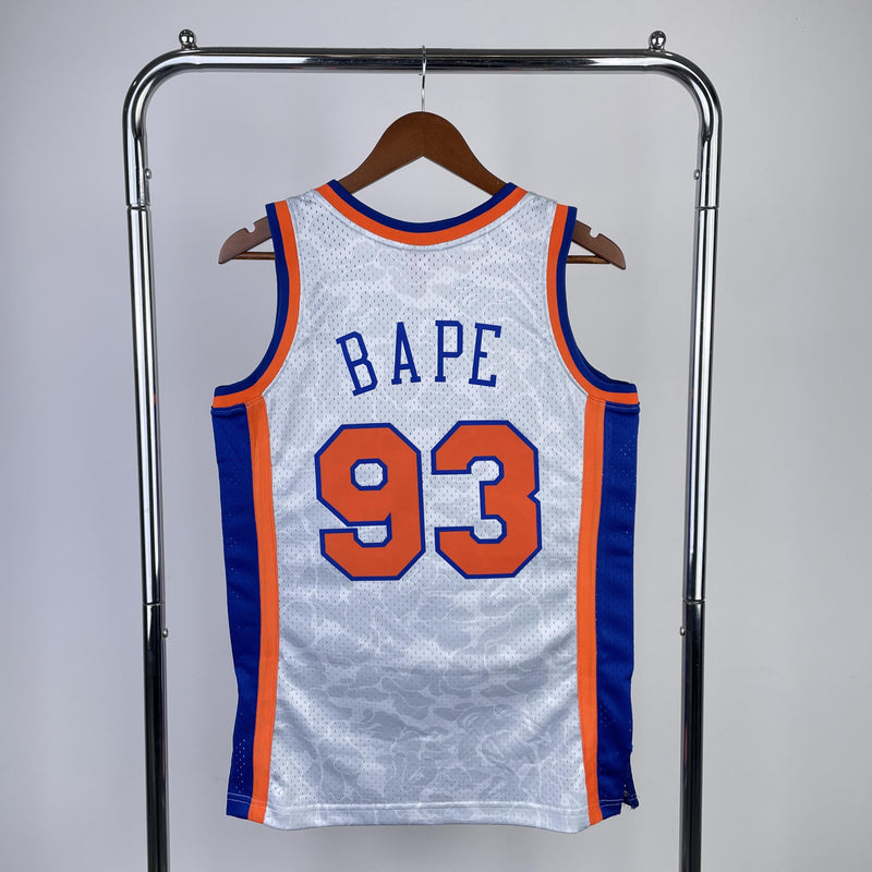 Regata Swingman BAPE X New York Knicks Mitchell & Ness Hardwood Classics 1998/99 - OGJERSEYSHOP