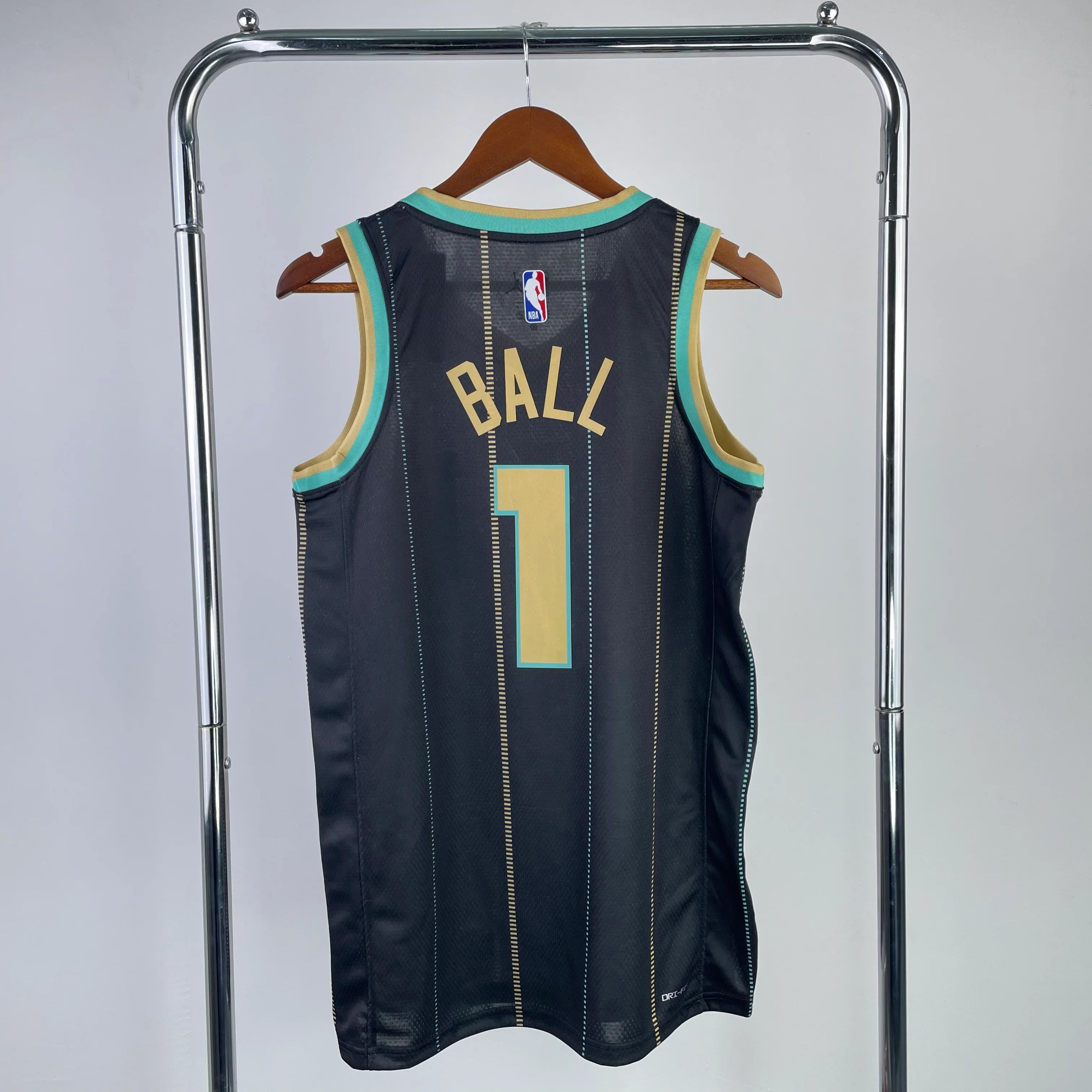 Regata Charlotte Hornets City Edition 22/23