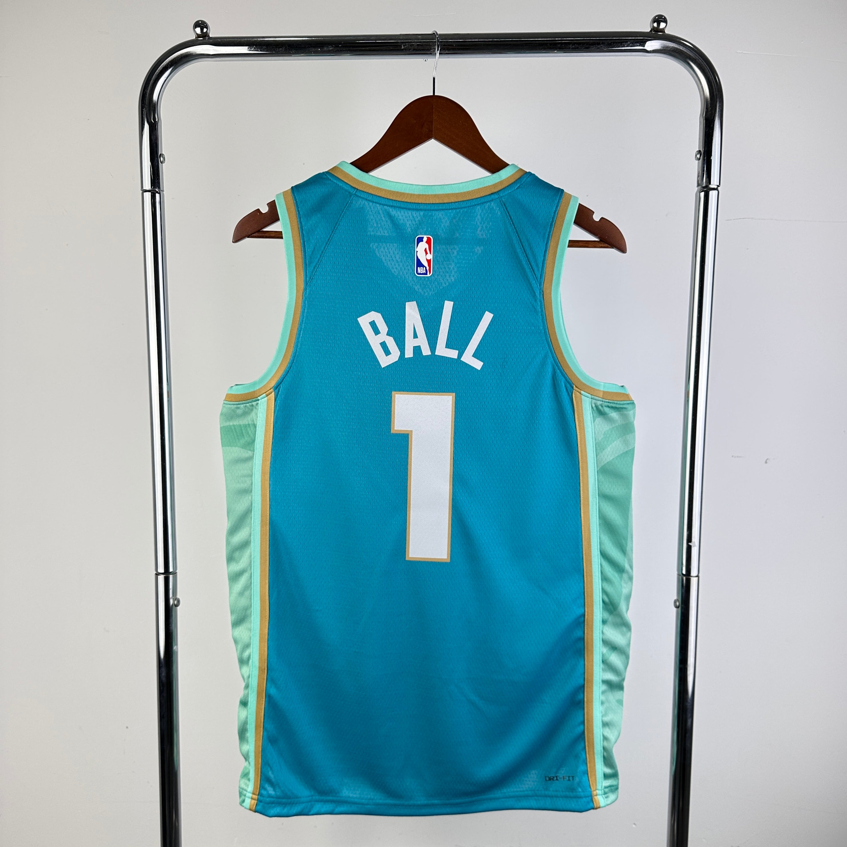 Regata Charlotte Hornets City Edition 23/24