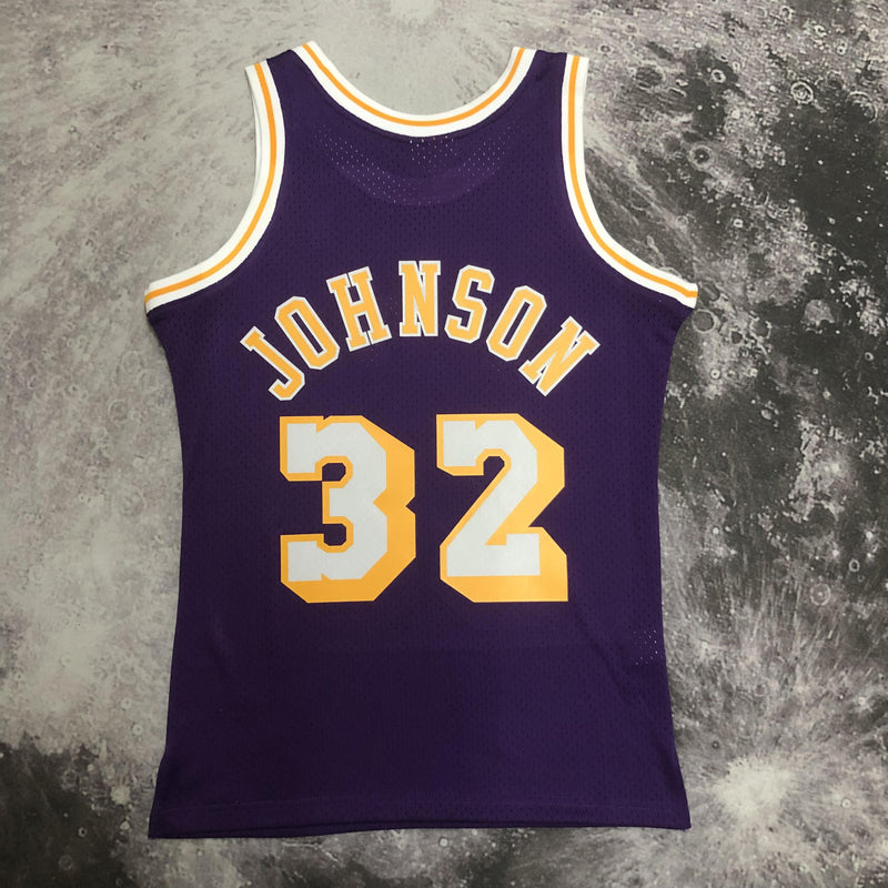 Regata Swingman Los Angeles Lakers Mitchell & Ness Roxa Hardwood Classics 1984/85 - OGJERSEYSHOP